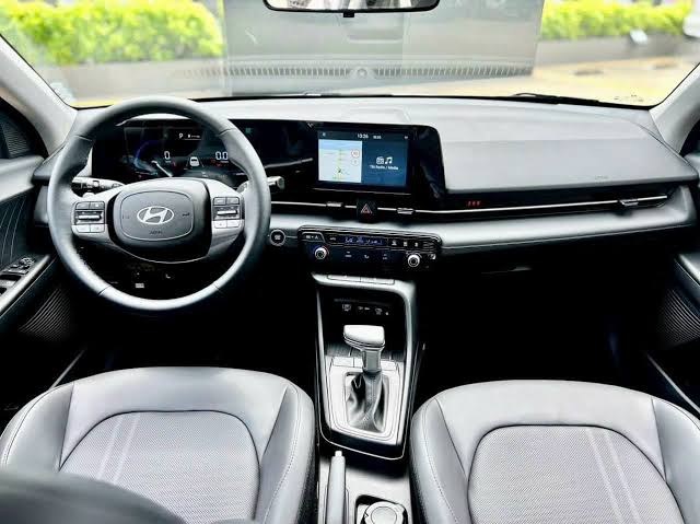 Nội thất khoang xe Hyundai Accent Đời Mới sạch sẽ tại Quy Nhơn